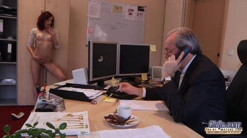 Oldje - E353 Leila Smith Dreamy Madeline (HD/720p/606 MB)