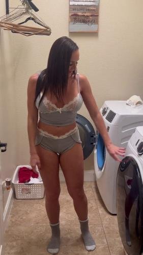 Onlyfans - MY STEP SON’S BEST FRIEND STUFFED ME And MY BEST FRIEND ANGIE Alyssia Vera (SD/1920p/288 MB)