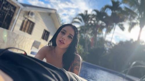 Onlyfans - Fucking In The Pool  MeganRay7 PovMan Films (FullHD/1080p/515 MB)