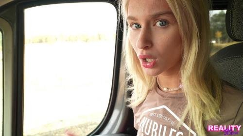 RealitySis/Nubiles-Porn - In The Rear View - S8:E1: Emma Rosie (FullHD/1080p/1.95 GB)