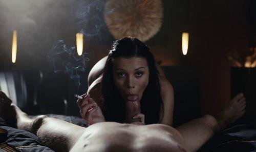 SmokingHawt - Victoria Brown (2K/1080p/644 MB)