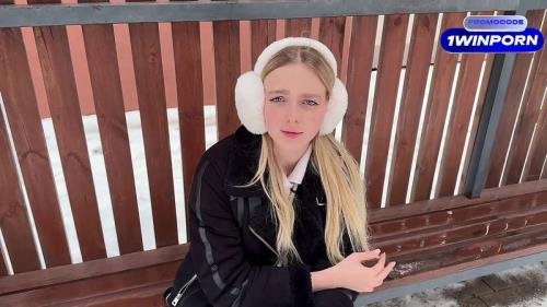 Onlyfans - A Stranger Was Divorced For Sex By Offering a New Iphone Arisha Mills (FullHD/1080p/545 MB)