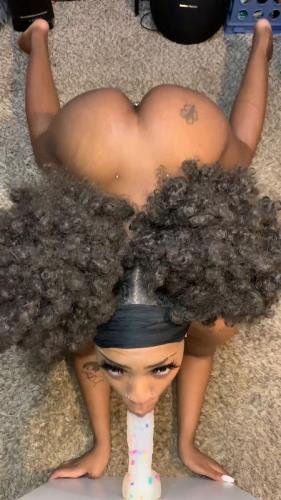 Onlyfans - Black Girl Throws It Back POV 3 Angel Ace Pierce (SD/1920p/310 MB)