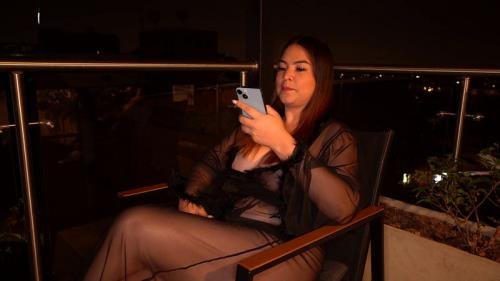 Onlyfans - Internet Service Worker Thiago Lopez Hooks Up Wifi To Busty MILF Daniela Gomez Thiago Lopez (FullHD/1080p/552 MB)