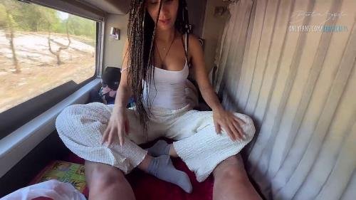 Onlyfans - Beatrice Segreti Is Too And Seduces a Man In The Bus Risky Amateur Public Sex Beatrice Segreti (FullHD/1080p/296 MB)