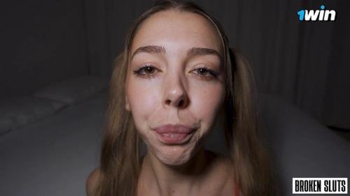 Onlyfans - FUCKING THE CHEERLEADER  Mary Popiense Broken Sluts (FullHD/1080p/162 MB)