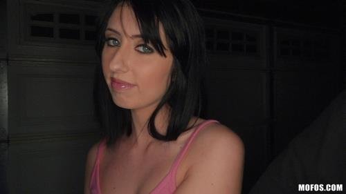 IKnowThatGirl/Mofos - Daphne Dare Power Outage (FullHD/1080p/2.50 GB)