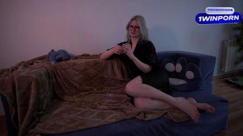 Onlyfans - Cheated On Her Husband During The Game Truth Or Dare MiYukee (FullHD/1080p/510 MB)