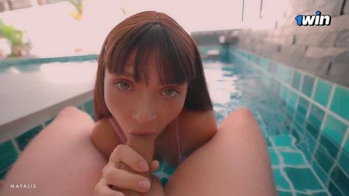 Onlyfans - Cute Babe In Swimsuit Lustfully Sucks In Pool And Gets Fucked Hard On Table Lily Cute (FullHD/1080p/199 MB)