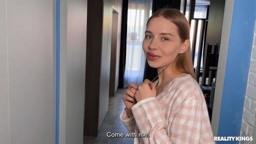 RKPrime/RealityKings - Californiababe Pajama Porn (FullHD/1080p/1.19 GB)