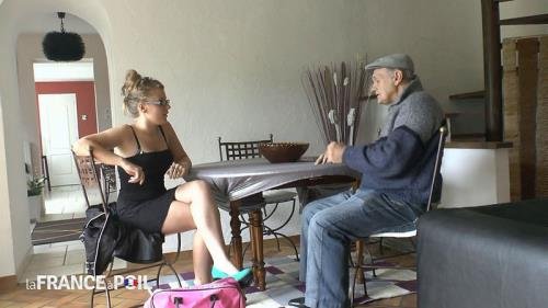 Nudeinfrance/Lafranceapoil - Jess: Amateur teen blonde anal fucked in threeway with Papy (HD/720p/527 MB)