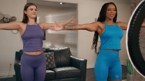 MommysGirl/AdultTime - Cali Sweets, Sky Wonderland : Workout Ripoff (FullHD/1080p/607 MB)