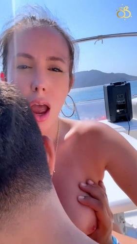 Onlyfans - MILF Model Scarlet Benz Fucks The Yacht Captain Scarlet Benz (SD/1920p/753 MB)