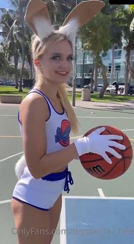 Onlyfans - Trippie Bri Cheerleader (FullHD/1080p/159 MB)