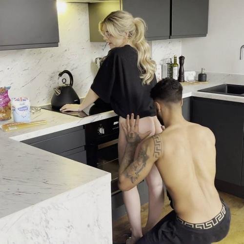 Onlyfans - ROUGH SEX IN THE CITY  College Blonde Pussy Still Sore, Gets Pounded To Orgasm Again Roman NSFW (FullHD/1080p/315 MB)