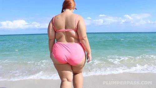 PLUMPERPASS - Tiffany Star Beach Bangin PAWG (HD/720p/688 MB)