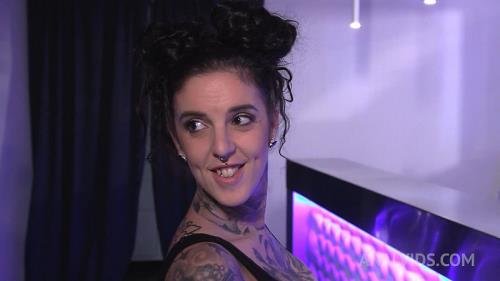 LegalPorno - Swinger Club Orgy With Rebecca Volpetti Yemaya Gonzalez 3on2 DP, Swallow, ATM MS001 (HD/720p/1.33 GB)