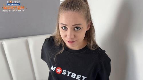 Onlyfans - Montanasvibe Decided To Steal Her Mother s Sex Toys, But Her Stepfather Caught Her Montanasvibe (FullHD/1080p/406 MB)
