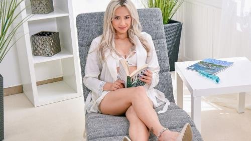 PenthouseGold - Veronica Leal  Gets a Special Massage (FullHD/1080p/1.71 GB)