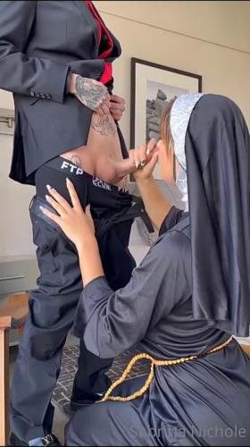 Onlyfans - Sabrina Nichole Sextape Nun Cosplay (SD/720p/114 MB)