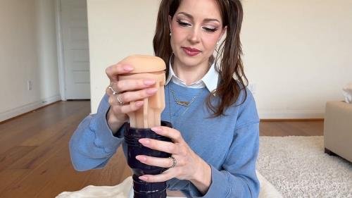 Onlyfans - Unboxing And Toy Review The Bare Grip Fleshlight By Kera Bear Kera Bear (FullHD/1080p/375 MB)