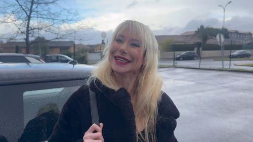 JacquieEtMichelTV - Emma 45, Wanted It In Her Ass (FullHD/1080p/952 MB)