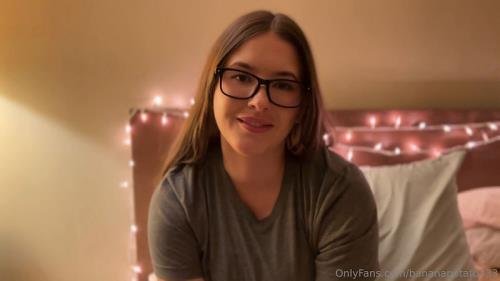 Onlyfans - Bananapotato333 (HD/720p/534 MB)