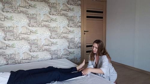 Onlyfans - Sexwife My First Sex With a Stranger In Front Of My Husband Dirty Talk, With a Plot Part 1 Elizabeth Shameless (FullHD/1080p/547 MB)