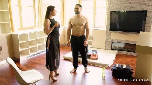 SinfulXXX.com - Lady Lyne Sexy To The Core 2 (FullHD/1080p/1.97 GB)