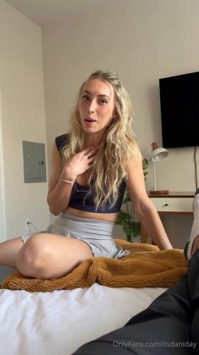 Onlyfans - ItsDaniDay (SD/1920p/1.39 GB)