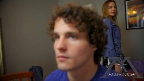 MissaX/clips4sale - Watching Porn With Sister : Blair Williams (HD/720p/624 MB)