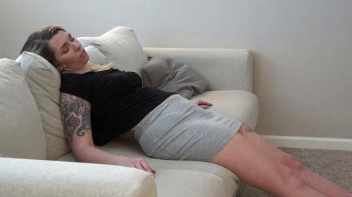Clips4Sale - Riley s Second Hypnosis Session (HD/720p/1.04 GB)