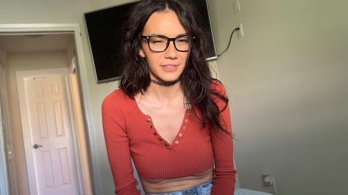 Onlyfans - Sweet Step Sister Sex For Favors Sawyer Cassidy Household Fantasy (FullHD/1080p/325 MB)