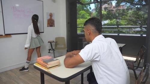 Onlyfans - Mi Classmate Has a Monstrous Cock Penetrates Me In Science Class MichyPerez (FullHD/1080p/289 MB)