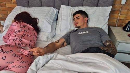 Onlyfans - I Turn On My Best Friend s Slutty Girlfriend And Fuck Her Deliciously Until I Cum Inside Duvan Saray (FullHD/1080p/471 MB)