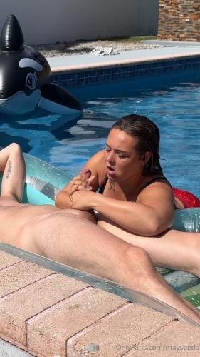 Onlyfans - Pool Girl Black Bikini Underwater Sex (SD/1920p/613 MB)