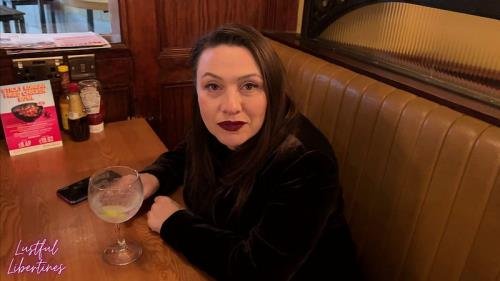 Onlyfans - Cheating Boss Takes Surprise Facial In Pub Toilets Lustful Libertines (FullHD/1080p/379 MB)