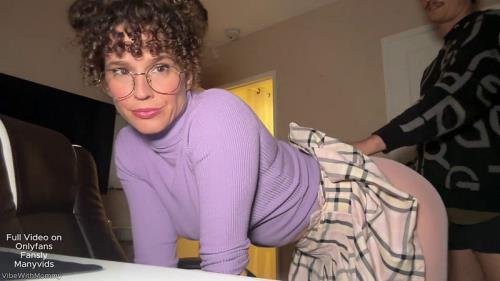 Onlyfans - Hot MILF Comparess Condom Vs No Condom Vibewithmommy (FullHD/1080p/317 MB)