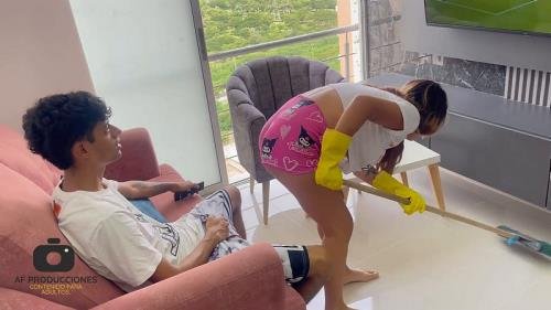 Onlyfans - Latina Maid Asks Me To Pay Her With a Hard Fuck In Exchange For Cleaning On My Cock Gabriela Luna (FullHD/1080p/306 MB)