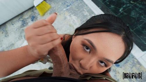 IKnowThatGirl/Mofos - Phoebe Kalib  Bored Husband Plays With The Maid (FullHD/1080p/1.66 GB)